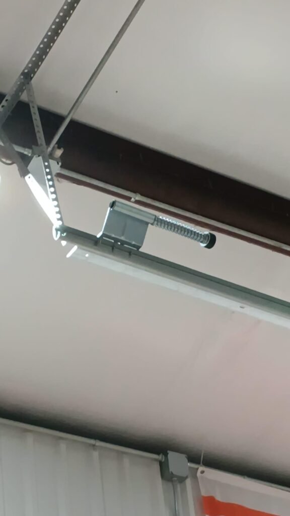 "Top-rated garage door repair experts in 77040 area providing fast and reliable services."